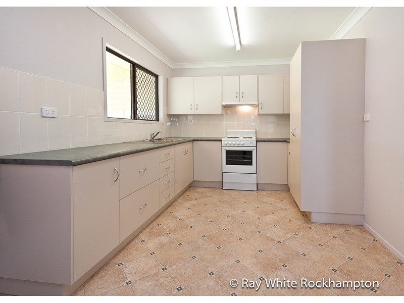 88 Buzacott Street, Park Avenue QLD 4701