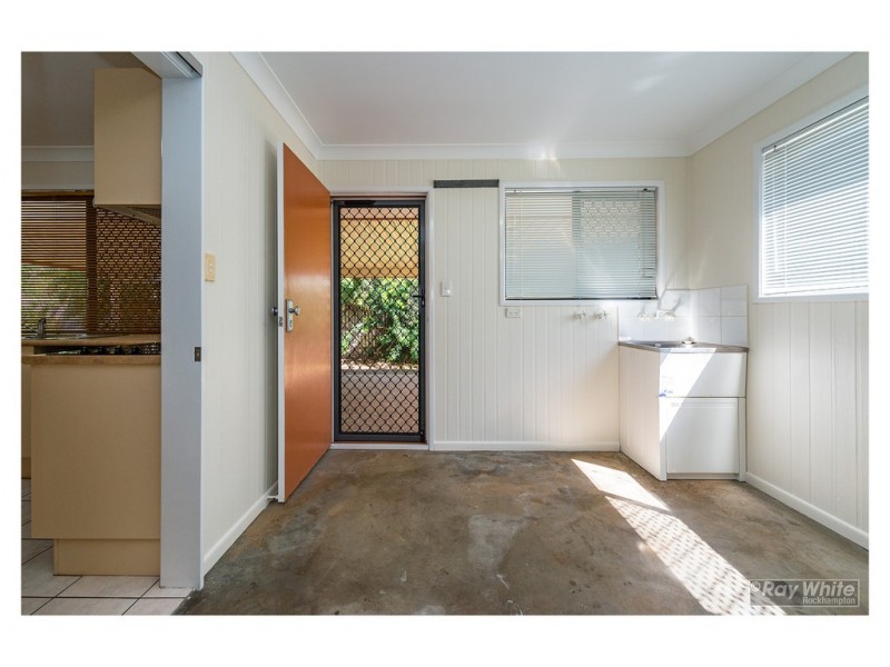 1 Gent Street, Park Avenue QLD 4701