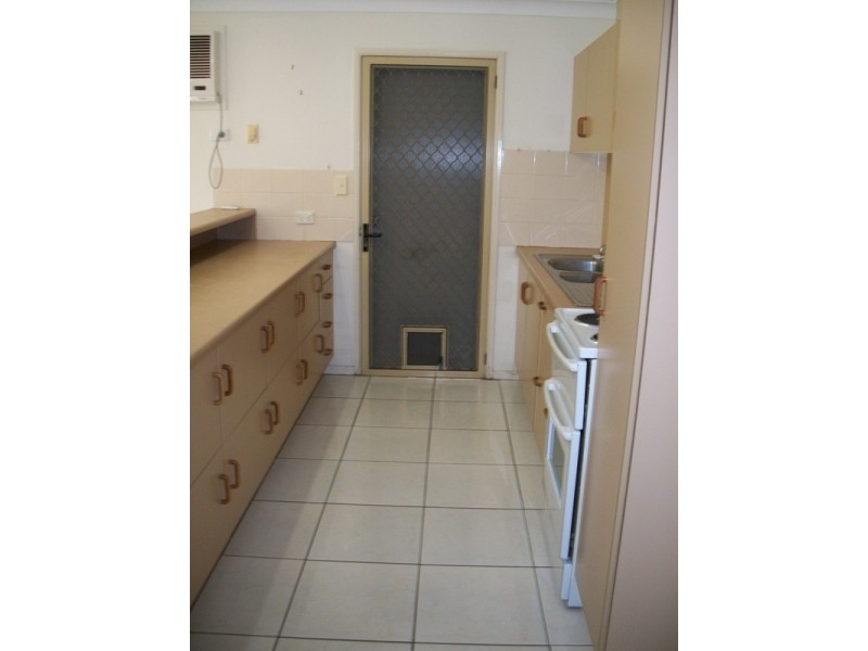 1/107 Pennycuick Street, Rockhampton City QLD 4700