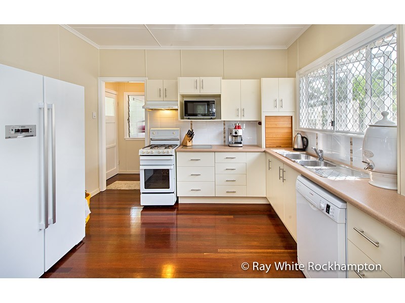 261 Georgeson Street, Berserker QLD 4701