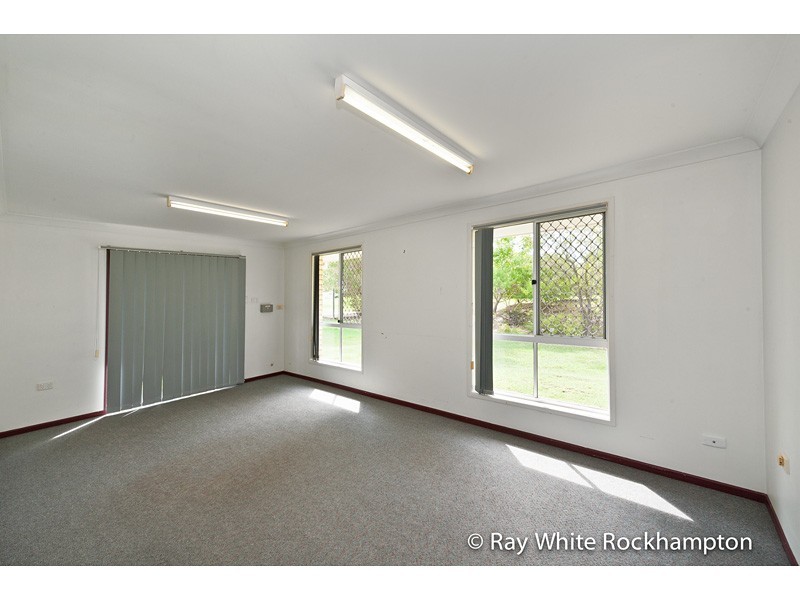 31 Strelow Avenue, Glenlee QLD 4711