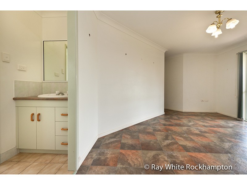 31 Strelow Avenue, Glenlee QLD 4711