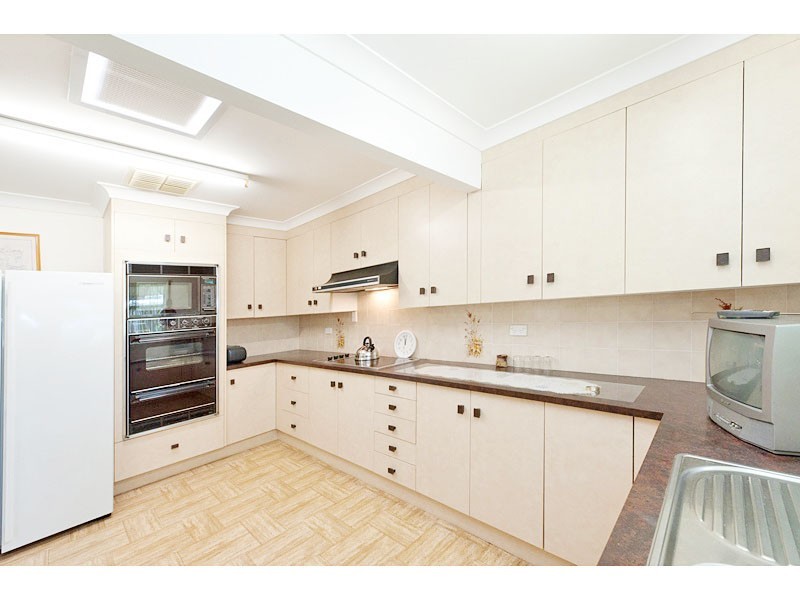 232 Flowers Avenue, Frenchville QLD 4701