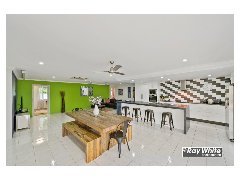 10 Kilkenny Court, Kawana QLD 4701