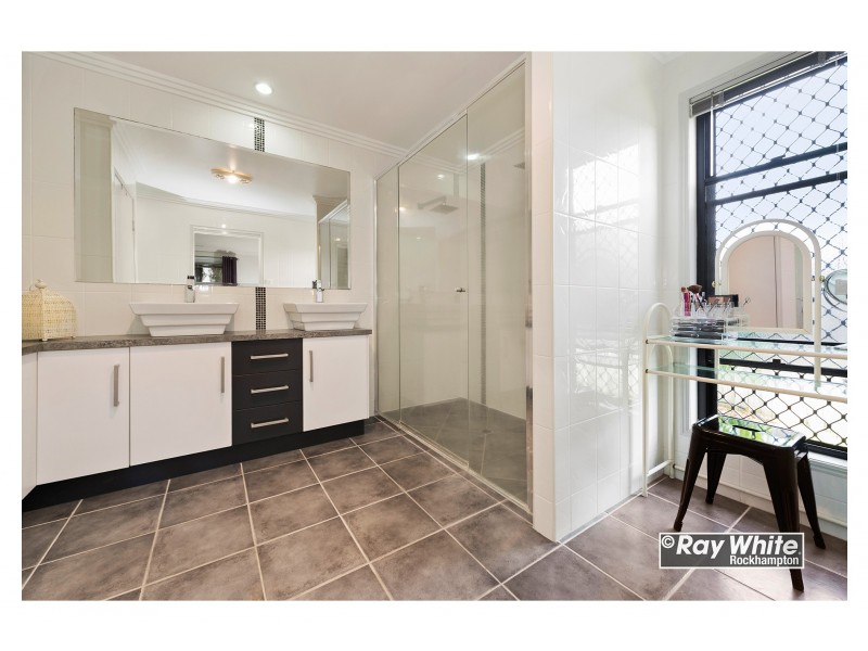 10 Kilkenny Court, Kawana QLD 4701