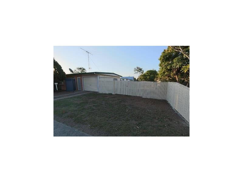 2/42 Wandal Road, Wandal QLD 4700