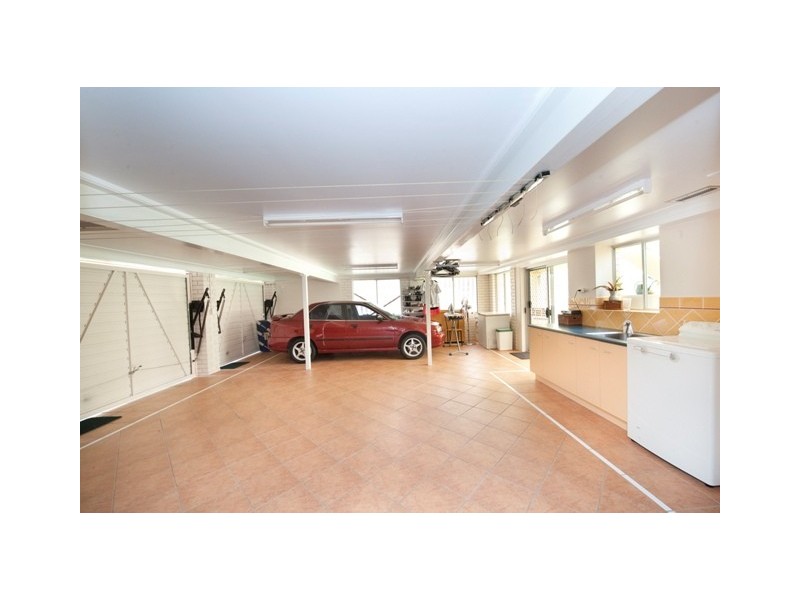 279 Mills Avenue, Frenchville QLD 4701