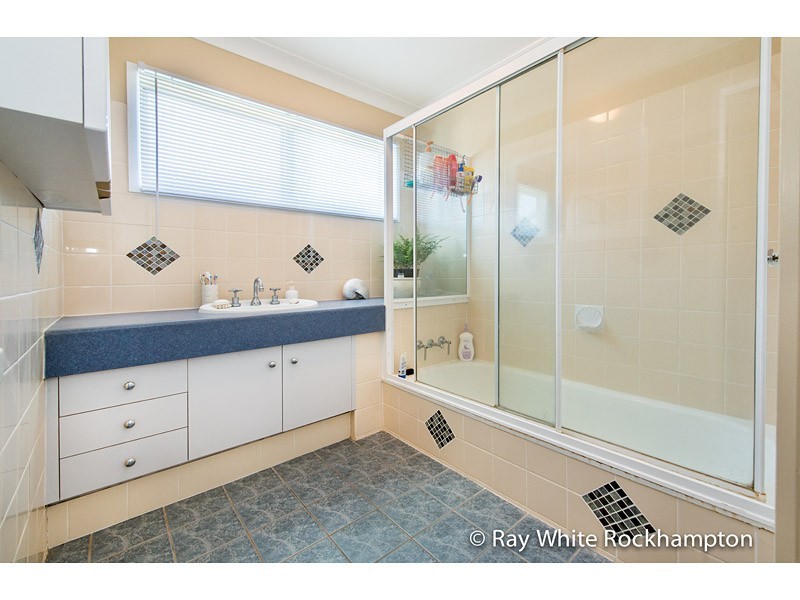 387 Philp Avenue, Frenchville QLD 4701