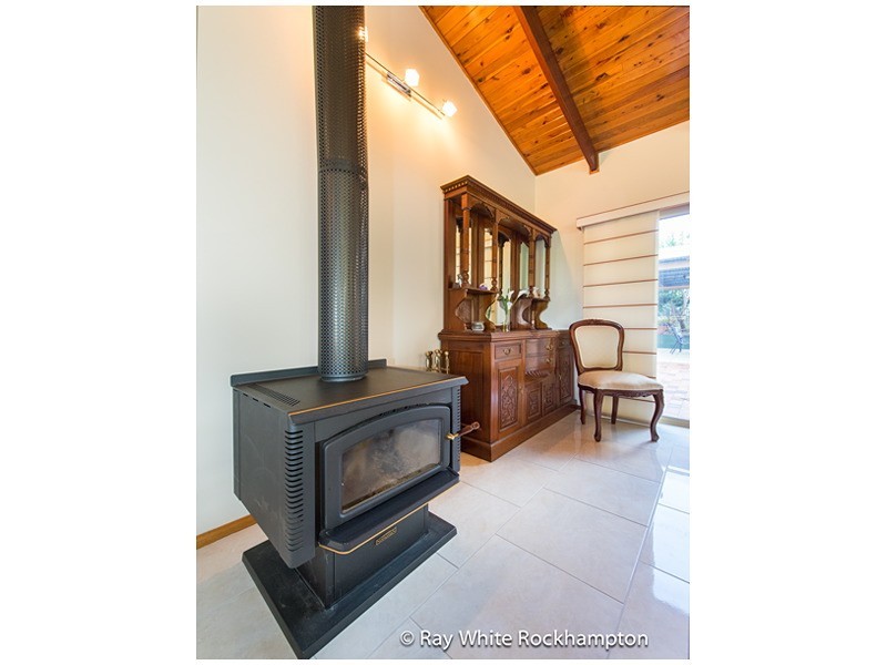 41 Angela Road, Rockyview QLD 4701