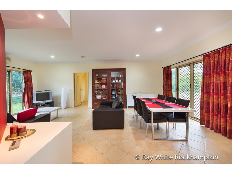 41 Angela Road, Rockyview QLD 4701