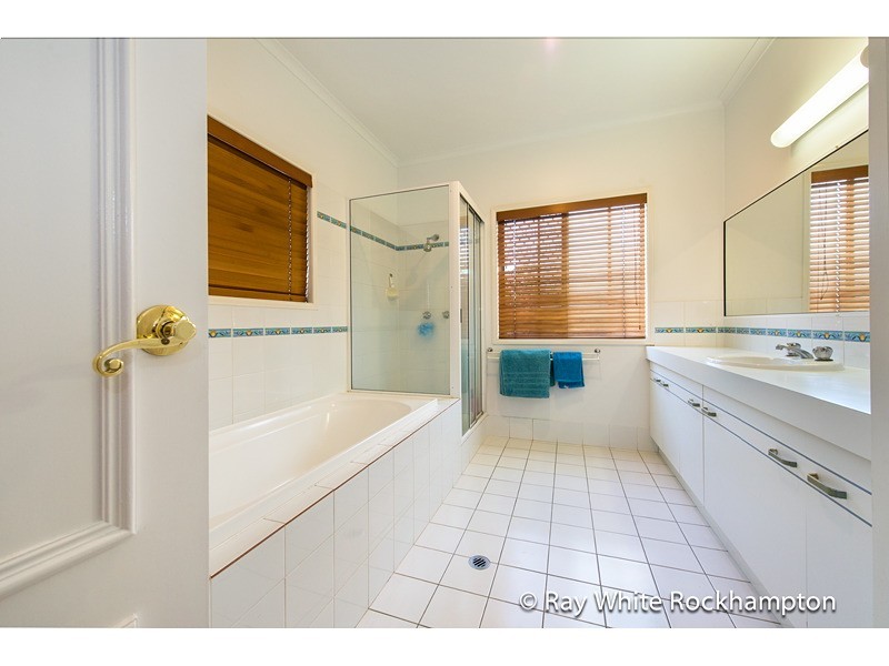 41 Angela Road, Rockyview QLD 4701