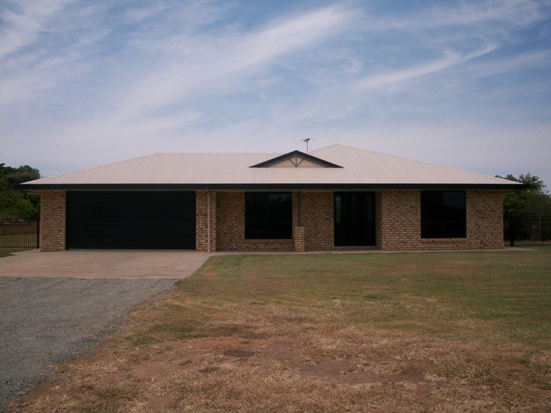 90 Perrott Drive, Rockyview QLD 4701