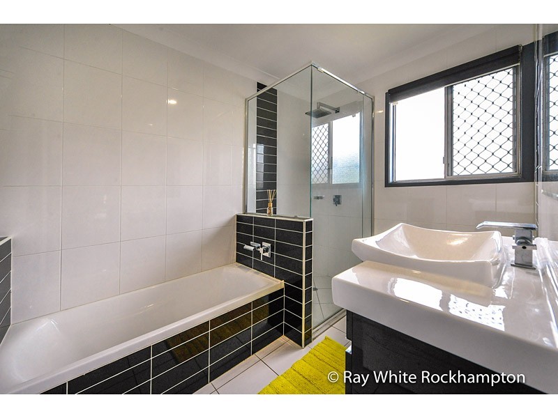 29 Wackford Street, Park Avenue QLD 4701