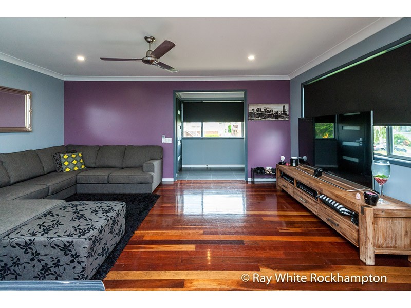29 Wackford Street, Park Avenue QLD 4701