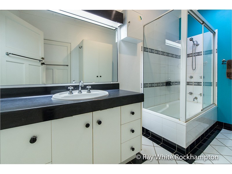 138 Elphinstone Street, Berserker QLD 4701