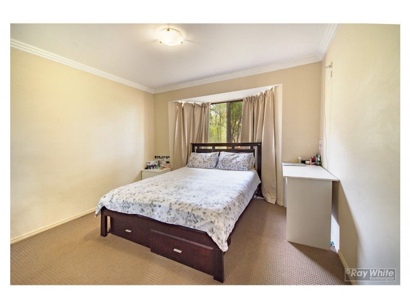 63000 Bruce Highway, Etna Creek QLD 4702