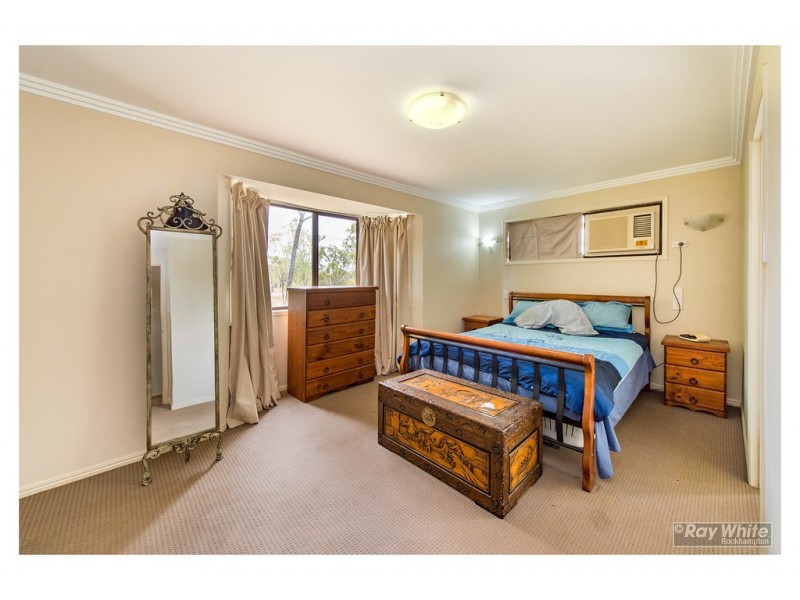 63000 Bruce Highway, Etna Creek QLD 4702