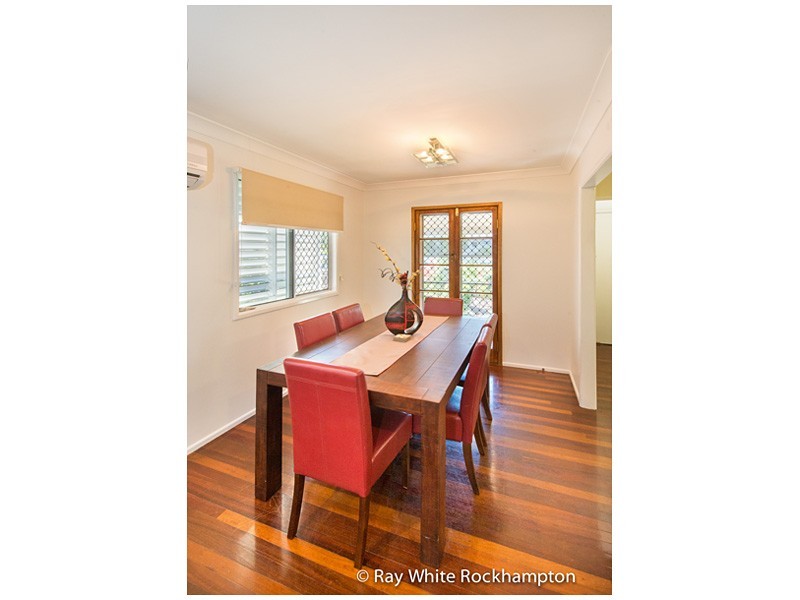 18 Booker Street, Park Avenue QLD 4701