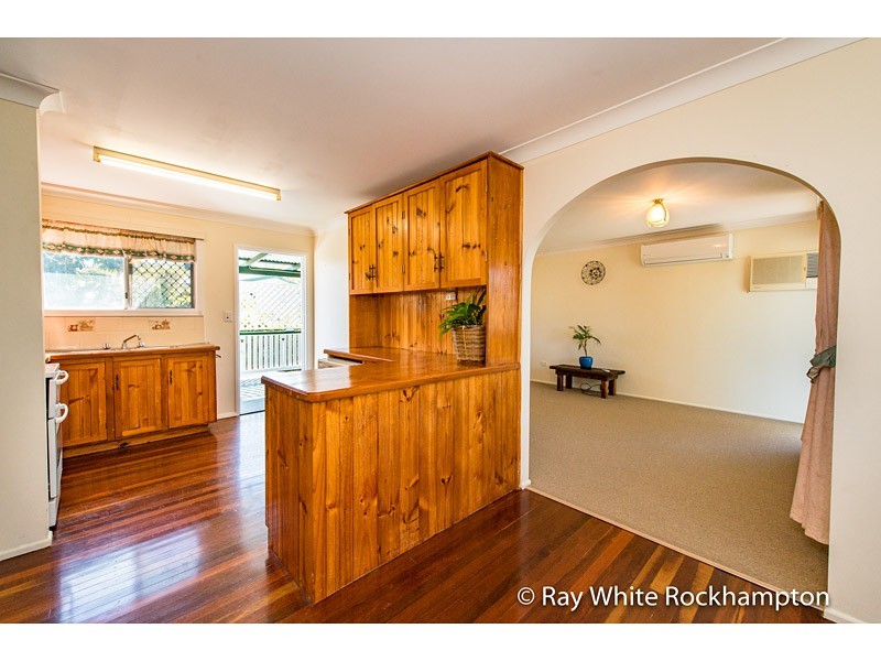 323 Warnock Street, Koongal QLD 4701
