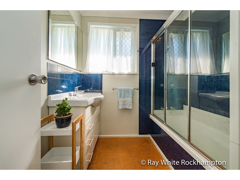 323 Warnock Street, Koongal QLD 4701