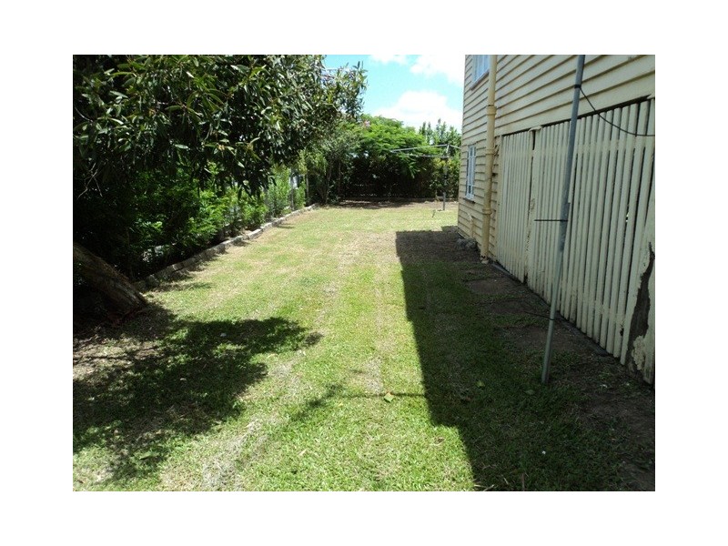 233 Ford Street, Berserker QLD 4701