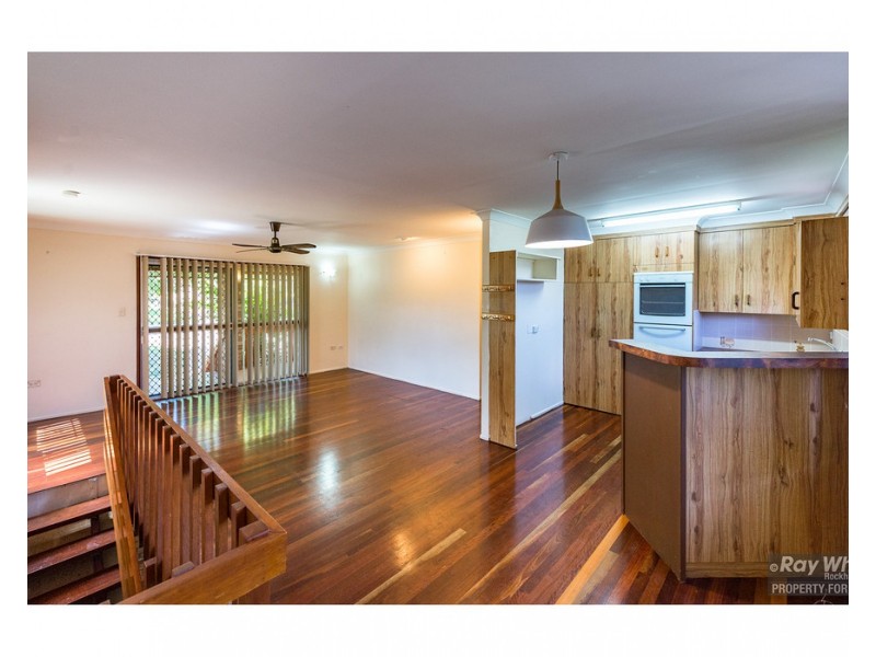 14 Wentworth Terrace, The Range QLD 4700