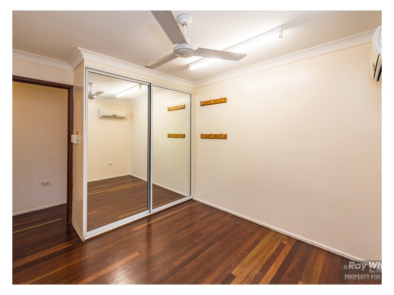 14 Wentworth Terrace, The Range QLD 4700