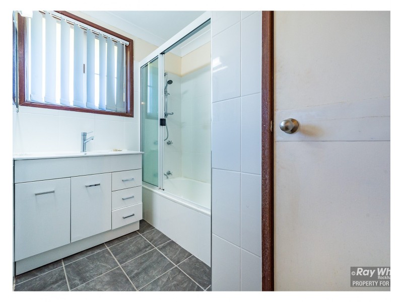 14 Wentworth Terrace, The Range QLD 4700