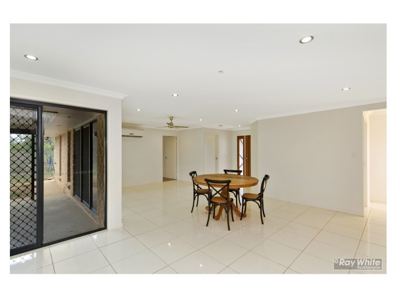 52 McQuire Road, Alton Downs QLD 4702