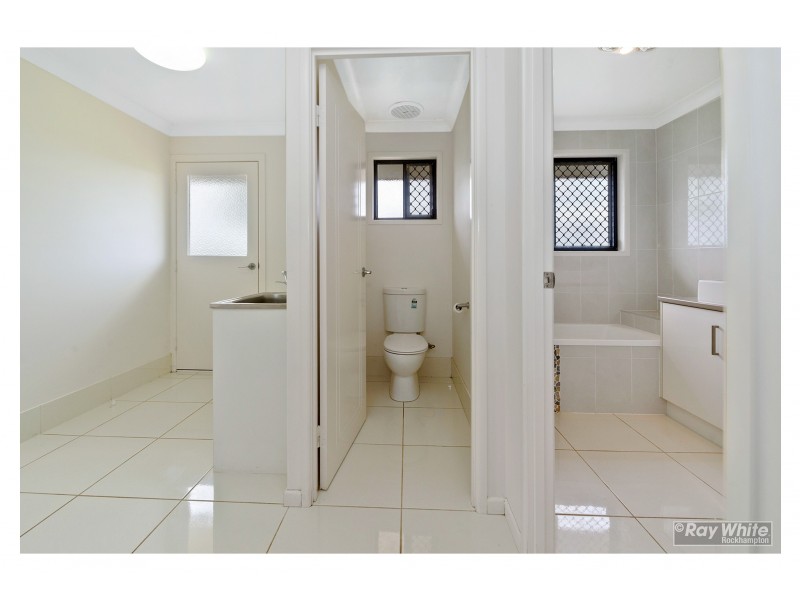 52 McQuire Road, Alton Downs QLD 4702