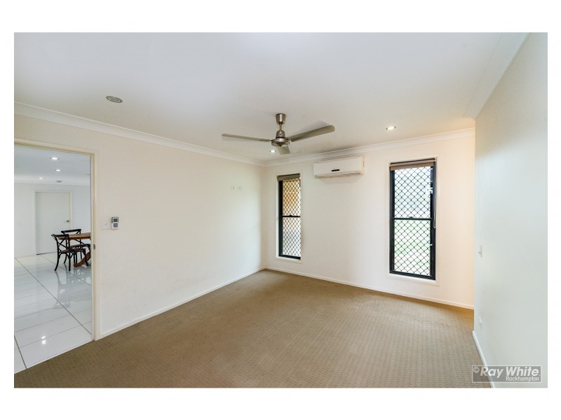 52 McQuire Road, Alton Downs QLD 4702