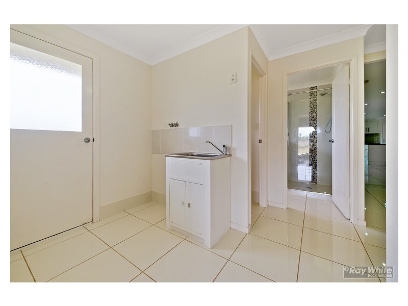 52 McQuire Road, Alton Downs QLD 4702