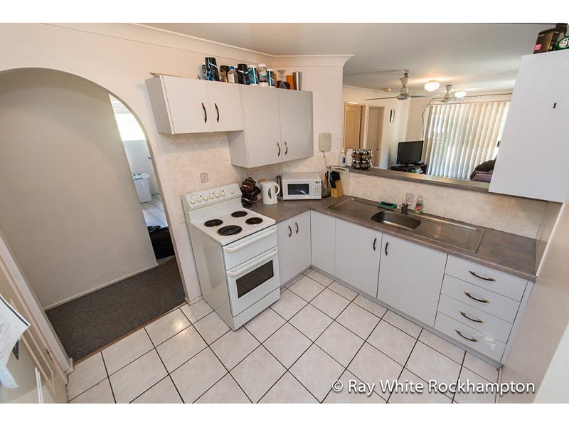 13 Banksia Place, Kawana QLD 4701
