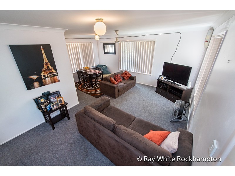13 Banksia Place, Kawana QLD 4701