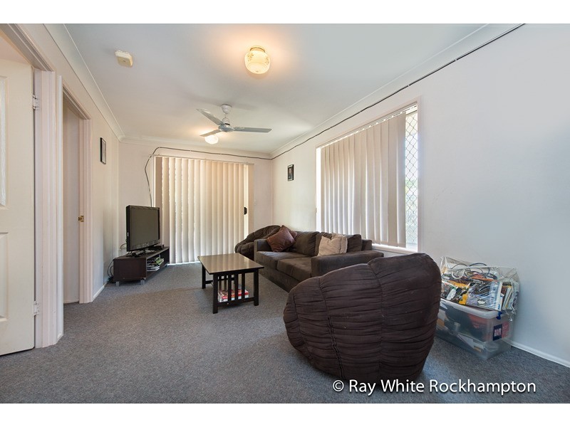 13 Banksia Place, Kawana QLD 4701