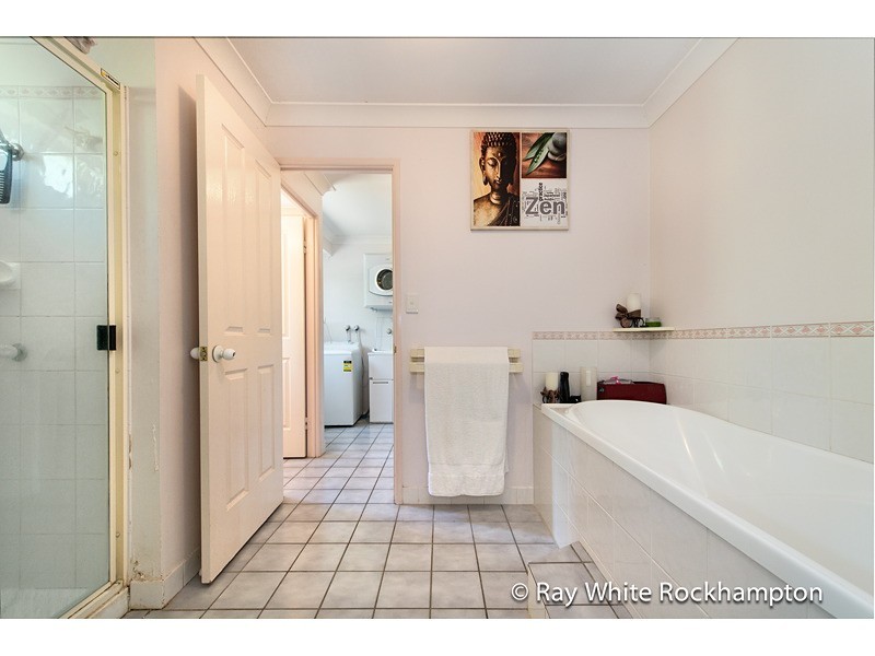 13 Banksia Place, Kawana QLD 4701