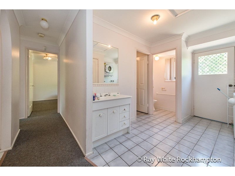 13 Banksia Place, Kawana QLD 4701