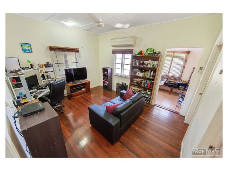 154 Earl Street, Berserker QLD 4701