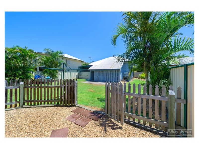 154 Earl Street, Berserker QLD 4701