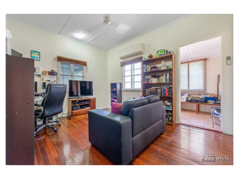 154 Earl Street, Berserker QLD 4701