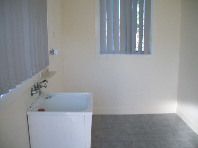 62 Thompson Street, Park Avenue QLD 4701