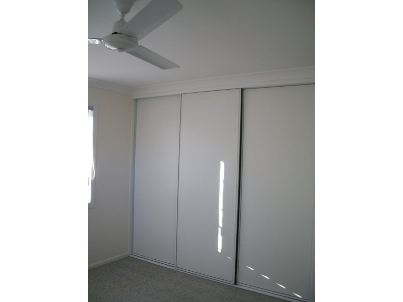 62 Thompson Street, Park Avenue QLD 4701