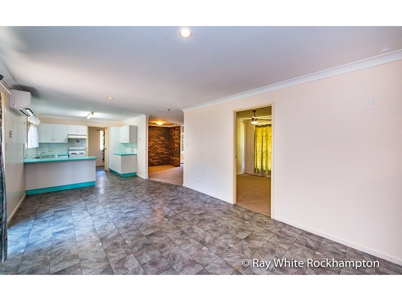 42 Pillich Street, Kawana QLD 4701