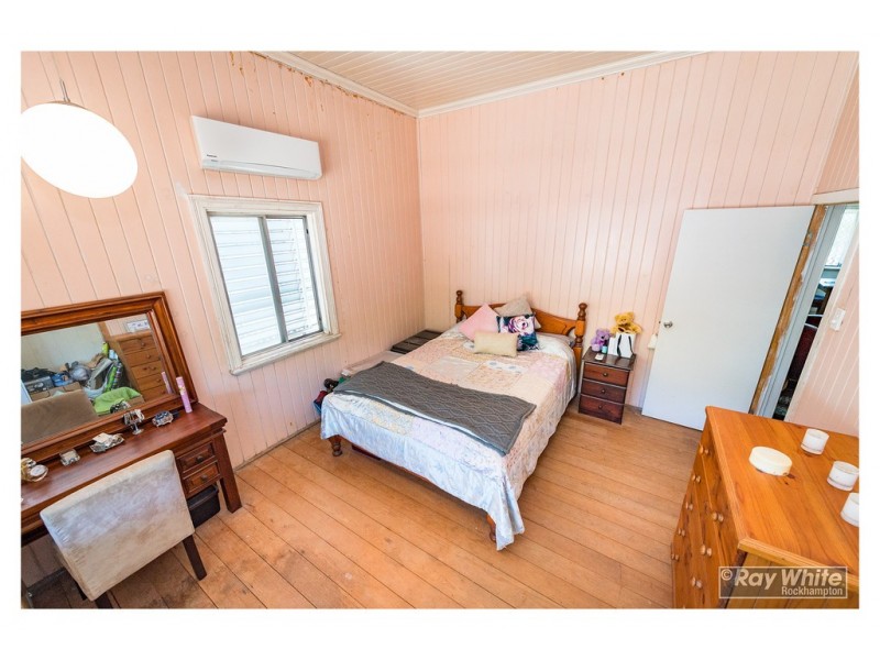 91 Lakes Creek Road, Berserker QLD 4701