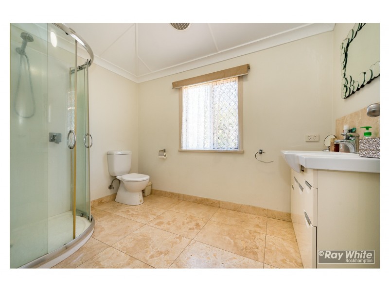 91 Lakes Creek Road, Berserker QLD 4701