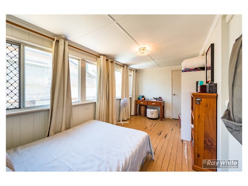 91 Lakes Creek Road, Berserker QLD 4701