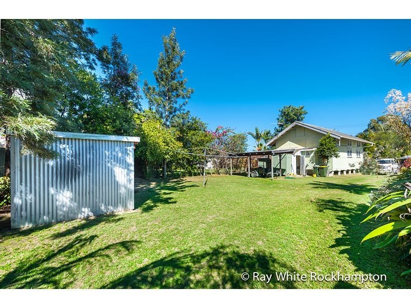 35 Denning Street, Park Avenue QLD 4701