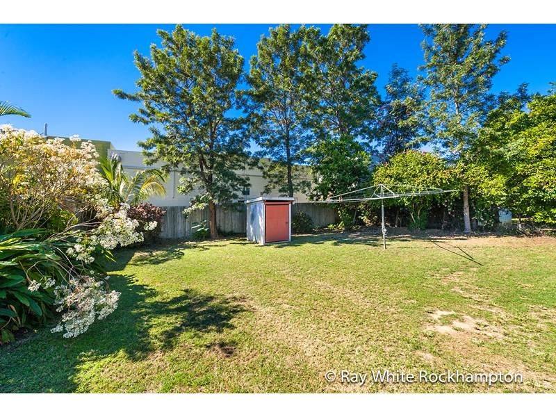 35 Denning Street, Park Avenue QLD 4701