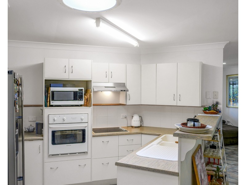 48 Bean Avenue, Parkhurst QLD 4702
