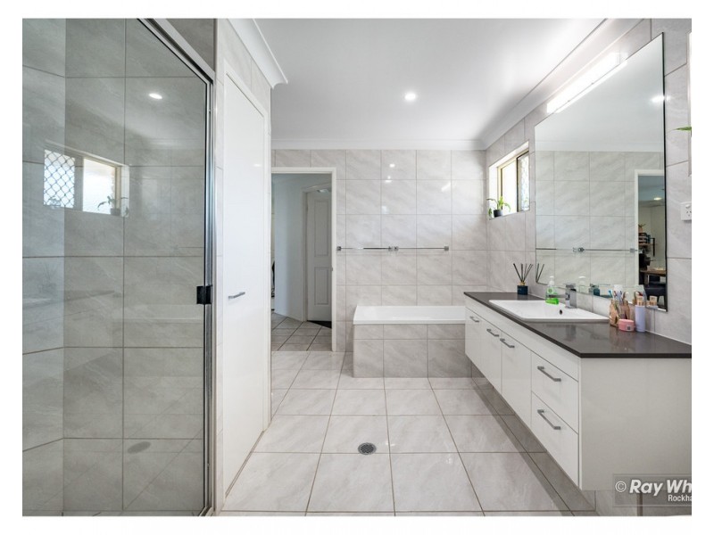 48 Bean Avenue, Parkhurst QLD 4702